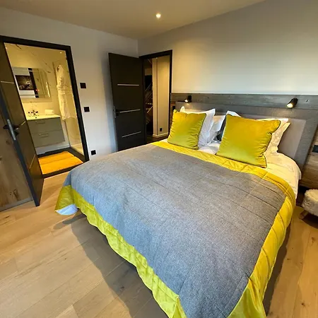 Summit 5 Stars Chalet